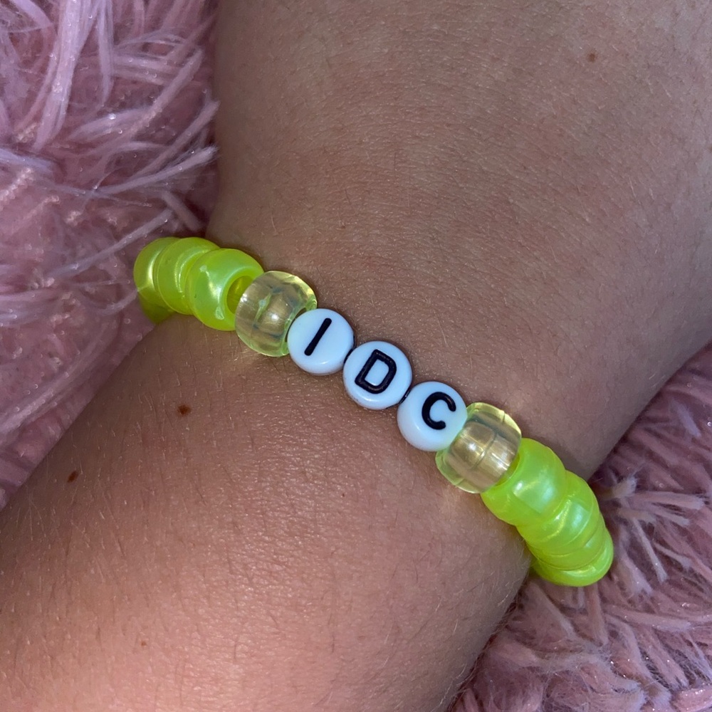 Bead bracelet